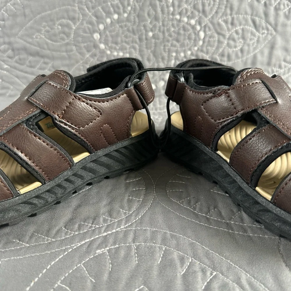 Thereabouts Toddler Boys Brown Lil Flow Strap Sandals NWT Size baby/toddler 5